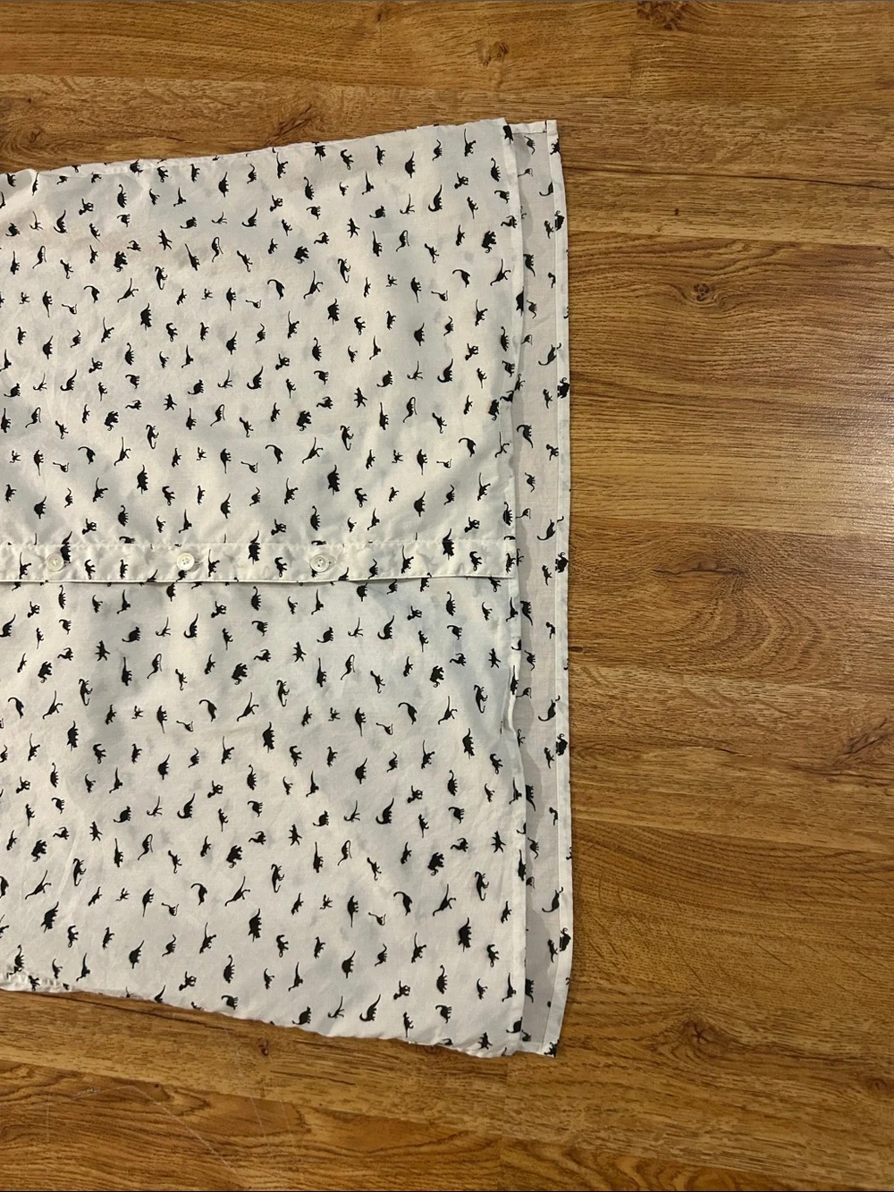 Lanvin White Short-Sleeve Button-Down Shirt with Black Dino Print Sz 16 - Picture 6 of 11